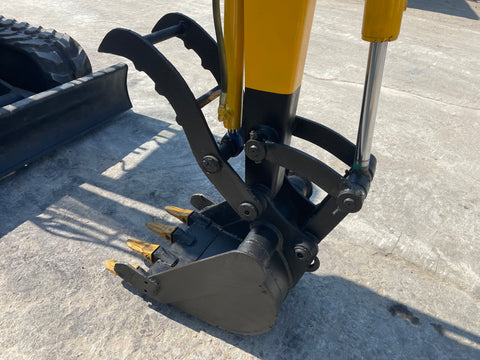 025.07 Komatsu PC38UU Mini Excavator S/N 2228