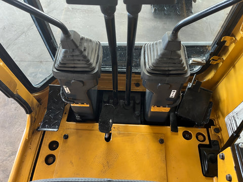 028.02 Komatsu PC50UU Mini Excavator S/N 5275