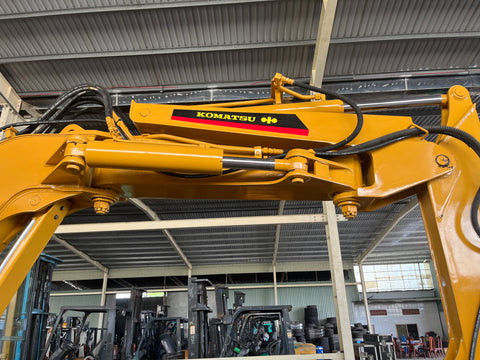 028.02 Komatsu PC50UU Mini Excavator S/N 5275