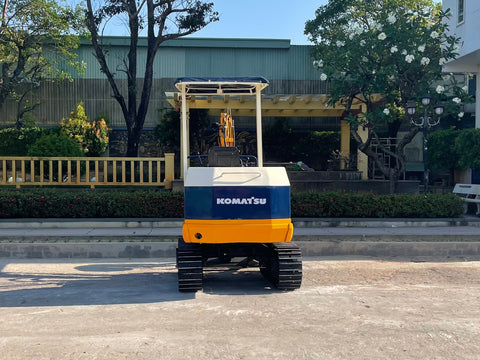 025.01 Komatsu PC10-3 Mini Excavator S/N 5976