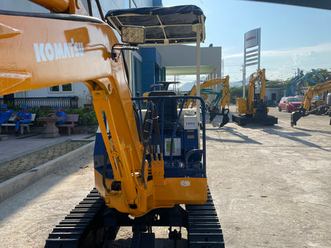 025.01 Komatsu PC10-3 Mini Excavator S/N 5976
