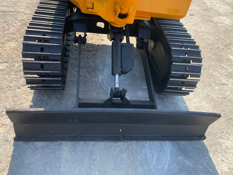 025.01 Komatsu PC10-3 Mini Excavator S/N 5976