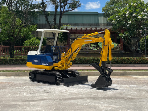 026.01 Komatsu PC10-5 Mini Excavator S/N 8727