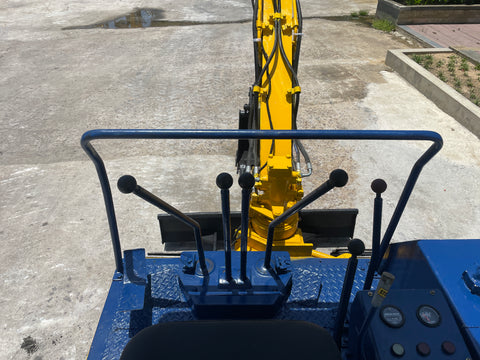 026.01 Komatsu PC10-5 Mini Excavator S/N 8727