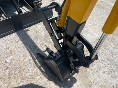 026.01 Komatsu PC10-5 Mini Excavator S/N 8727