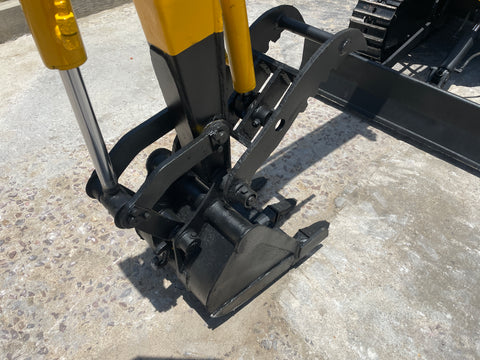 026.01 Komatsu PC10-5 Mini Excavator S/N 8727