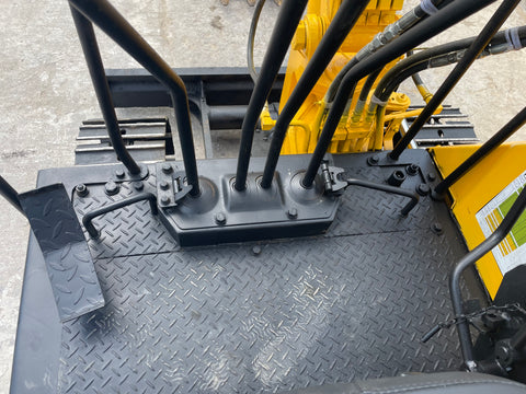 025.03 Komatsu PC20-3 Mini Excavator S/N 17388