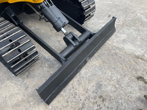 025.03 Komatsu PC20-3 Mini Excavator S/N 17388