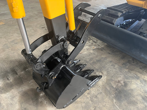 028.01 Komatsu PC38UU Mini Excavator S/N 1930