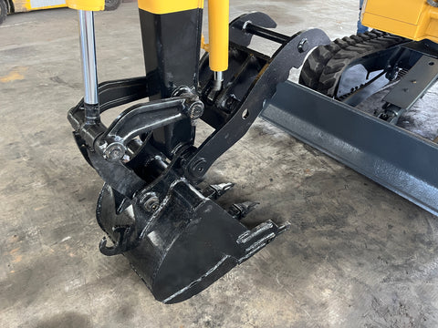 029.02 Komatsu PC28UU Mini Excavator S/N 5968