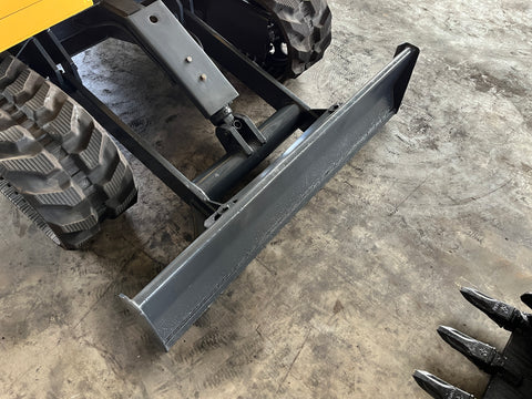 029.01 Komatsu PC28UU Mini Excavator S/N 3372