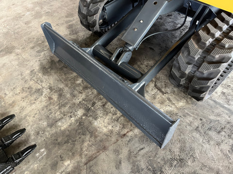 029.01 Komatsu PC28UU Mini Excavator S/N 3372