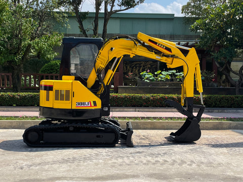 027.06 IHI 30UJ Mini Excavator S/N AA001839