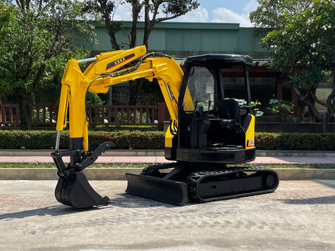 027.06 IHI 30UJ Mini Excavator S/N AA001839