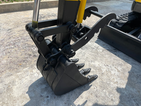 027.06 IHI 30UJ Mini Excavator S/N AA001839