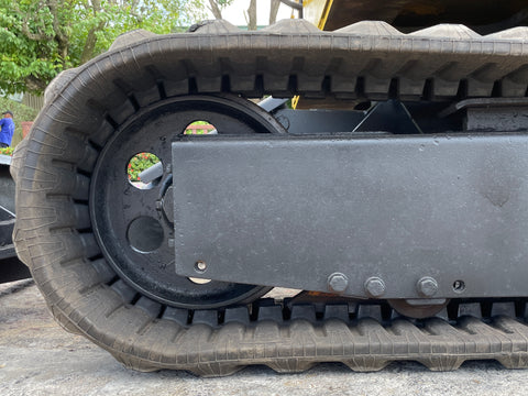 027.02 Komatsu PC28UU Mini Excavator S/N 2425