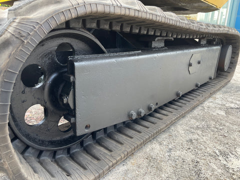 027.02 Komatsu PC28UU Mini Excavator S/N 2425