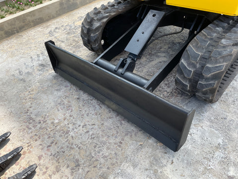 027.02 Komatsu PC28UU Mini Excavator S/N 2425