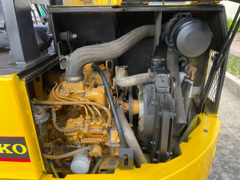 027.02 Komatsu PC28UU Mini Excavator S/N 2425