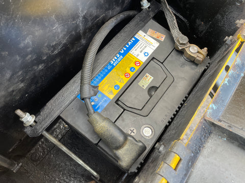 027.02 Komatsu PC28UU Mini Excavator S/N 2425