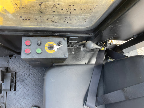 027.02 Komatsu PC28UU Mini Excavator S/N 2425