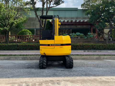 027.03 Komatsu PC28UU Mini Excavator S/N 2747