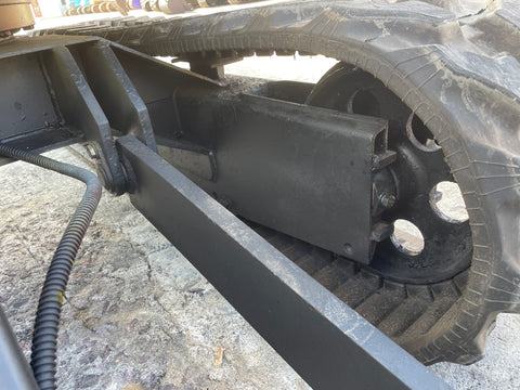 027.03 Komatsu PC28UU Mini Excavator S/N 2747