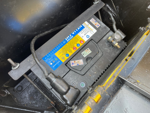 027.03 Komatsu PC28UU Mini Excavator S/N 2747