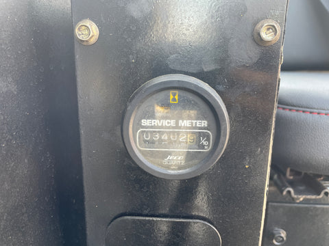 027.03 Komatsu PC28UU Mini Excavator S/N 2747