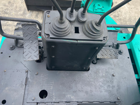 024.01 Komatsu PC20-7 Mini Excavator S/N 38012