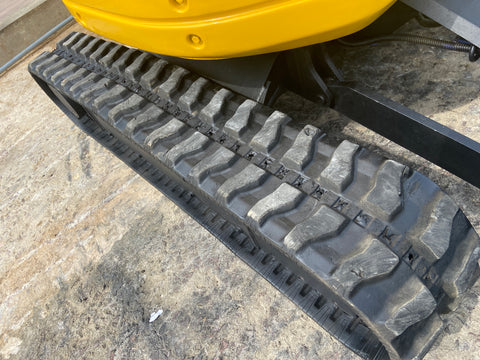 024.03 Komatsu PC38UU-2 Mini Excavator S/N 4479