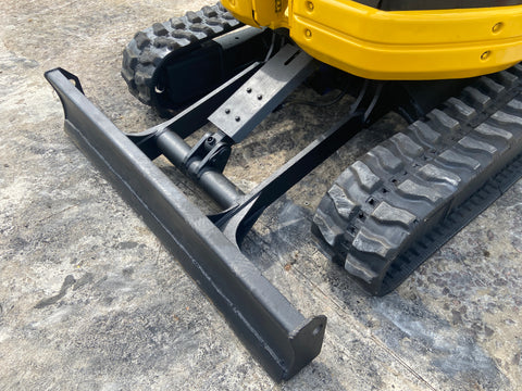 024.03 Komatsu PC38UU-2 Mini Excavator S/N 4479