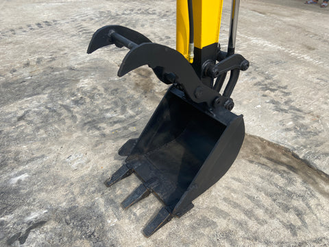 024.03 Komatsu PC38UU-2 Mini Excavator S/N 4479