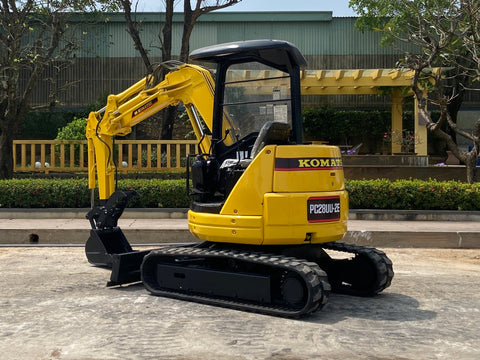 024.02 Komatsu PC28UU-2E Mini Excavator S/N 12261
