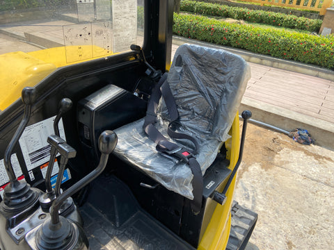 024.02 Komatsu PC28UU-2E Mini Excavator S/N 12261