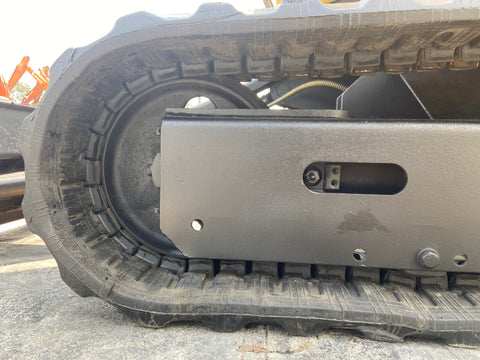 024.02 Komatsu PC28UU-2E Mini Excavator S/N 12261