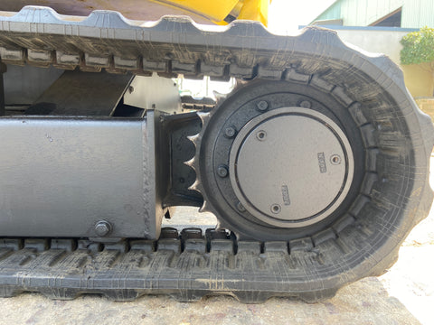 024.02 Komatsu PC28UU-2E Mini Excavator S/N 12261