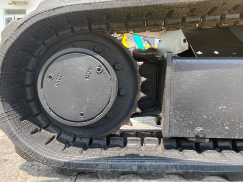 024.02 Komatsu PC28UU-2E Mini Excavator S/N 12261