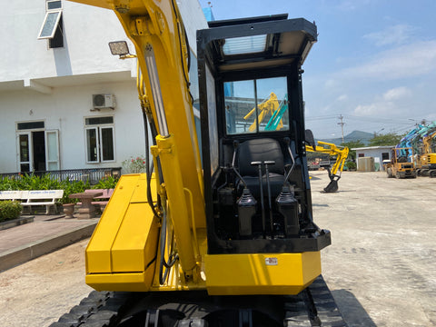 024.06 Komatsu PC50UU Mini Excavator S/N 6552