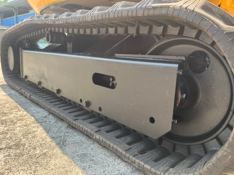 030.01 Komatsu PC28UU-2E Mini Excavator S/N 13838