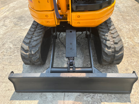 030.01 Komatsu PC28UU-2E Mini Excavator S/N 13838