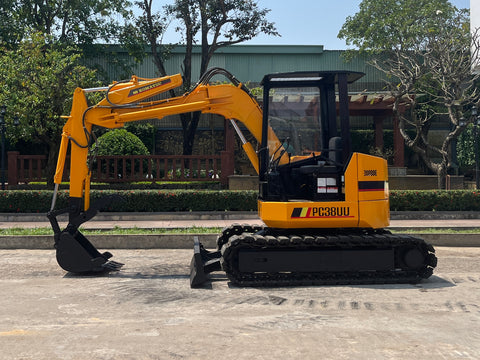 030.03 Komatsu PC38UU Mini Excavator S/N 1809