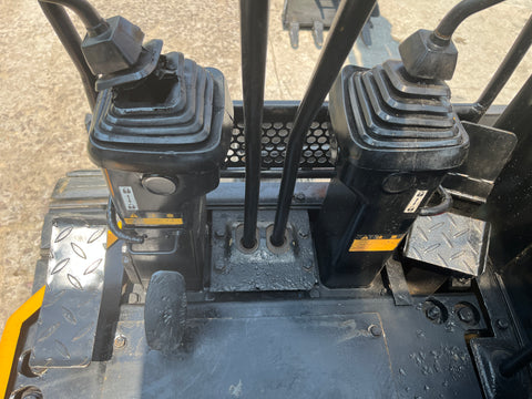 030.03 Komatsu PC38UU Mini Excavator S/N 1809