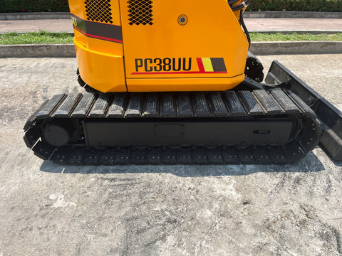 030.03 Komatsu PC38UU Mini Excavator S/N 1809