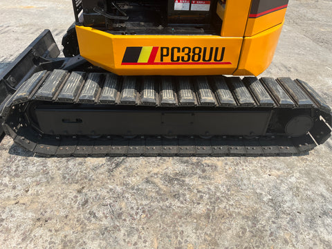 030.03 Komatsu PC38UU Mini Excavator S/N 1809