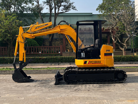 030.02 Komatsu PC38UU Mini Excavator S/N 1497