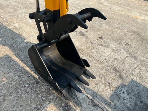 030.02 Komatsu PC38UU Mini Excavator S/N 1497