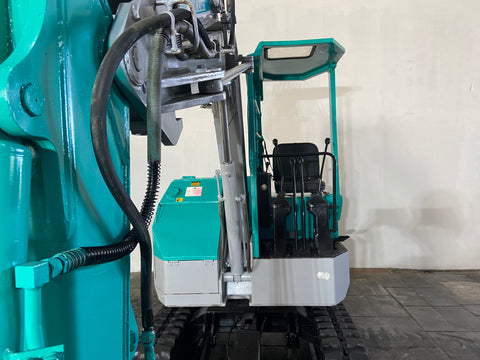 018.06 Komatsu PC28UU Mini Excavator S/N 3901