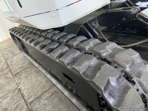 018.06 Komatsu PC28UU Mini Excavator S/N 3901