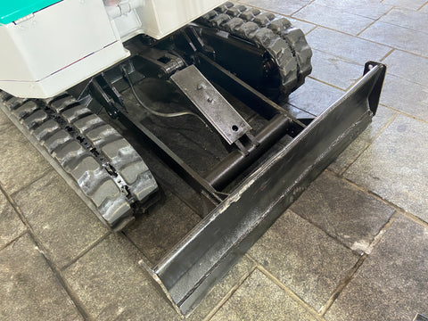 018.06 Komatsu PC28UU Mini Excavator S/N 3901